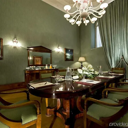 מלון Orient Express La Minerva 5*