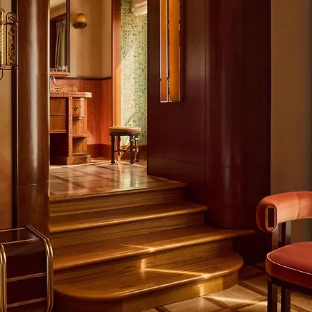 Отель Orient Express La Minerva