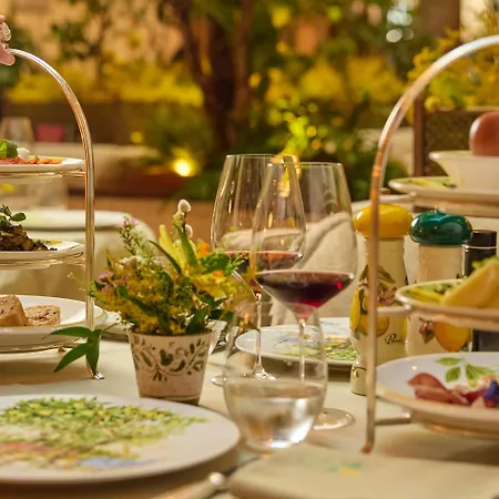 Orient Express La Minerva فندق 5*
